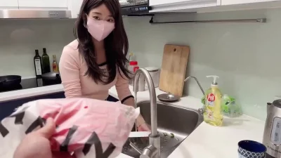 你老公不在家吗？他刚赌气出门了你快过来找我给你个惊喜